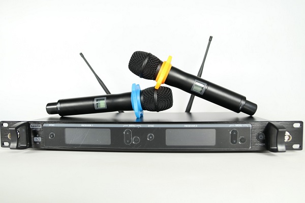 Cách sử dụng micro không dây hiệu quả không phải ai cũng biết