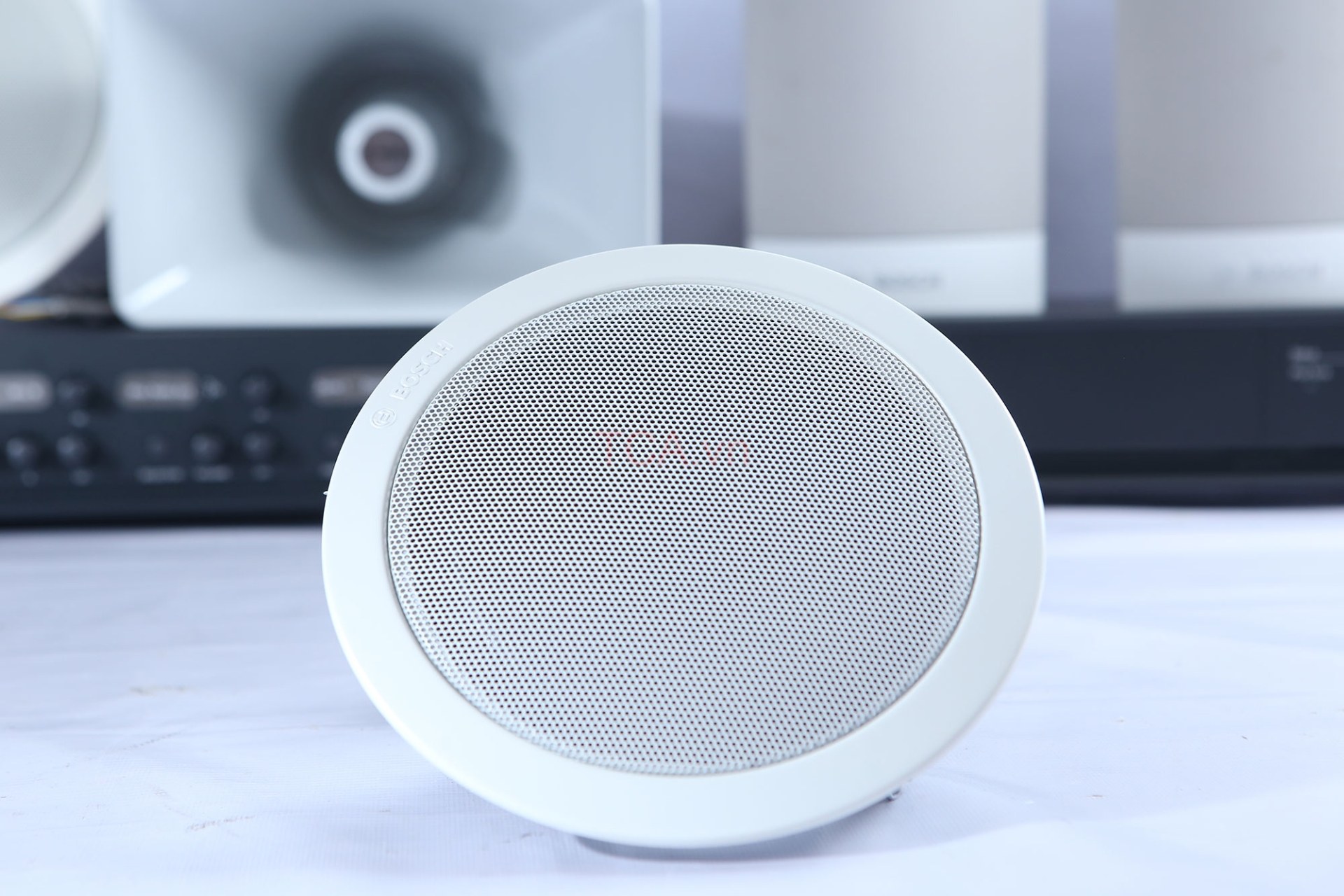 Tổng hợp kích thước các loại loa âm trần phổ biến hiện nay